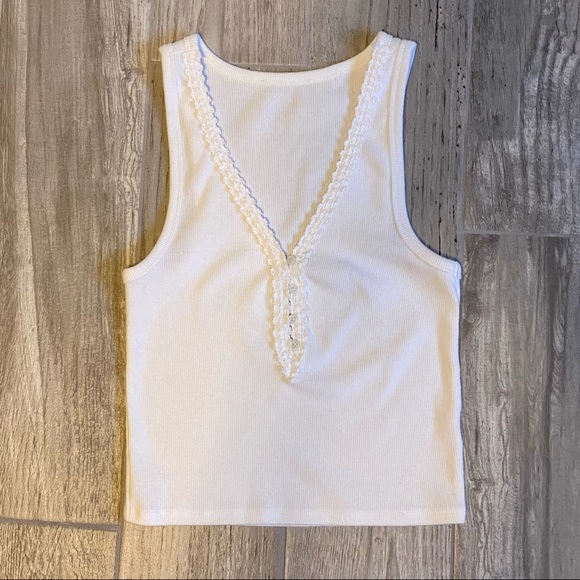 Tops - Cute crop top